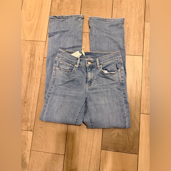 Levi's Womens Classic Bootcut size 2 Jeans - Picture 4 of 6